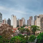 Perto Do Parque Ibirapuera Com Nº 708